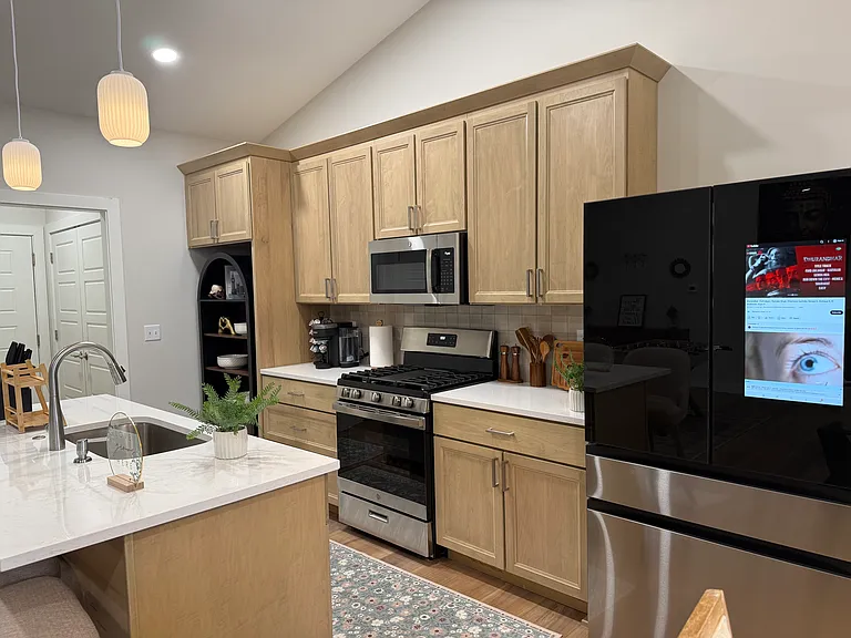 2015 Cureton Dr #A — Photo 9
