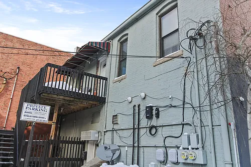 415 N Neil St #2 Photo 1