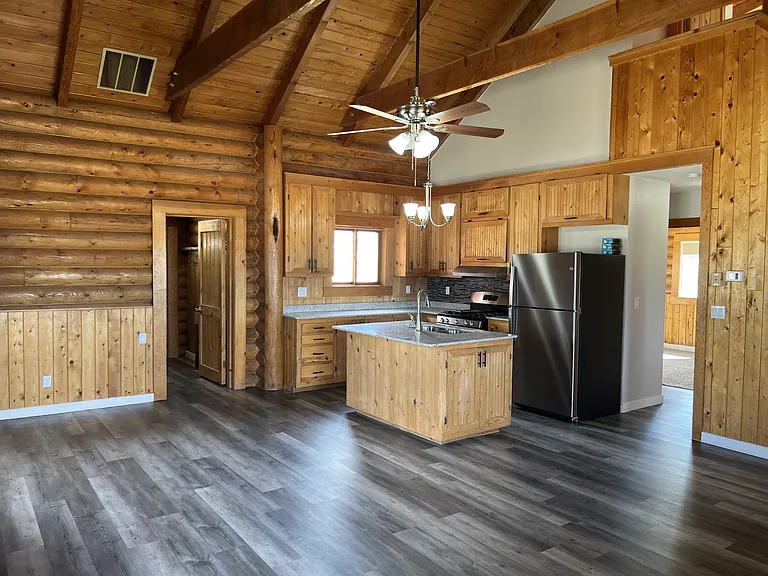 818 Abarr Plz — Photo 17
