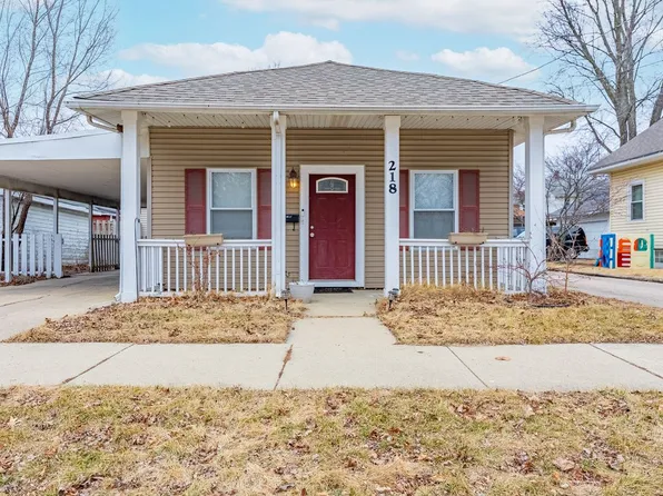 218 Orange St, Elgin, IL 60123