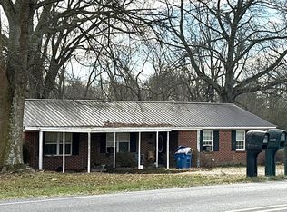 1965 Nixon Chapel Rd, Albertville, AL 35950