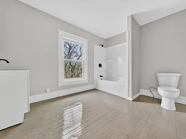 1330 S Buckeye St — Photo 10