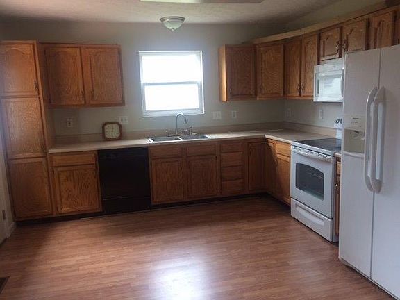 3rd image of 537 Antietam Blvd