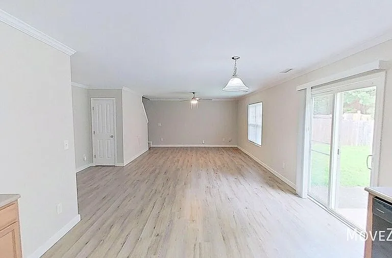 4435 Stonewall Dr — Photo 42