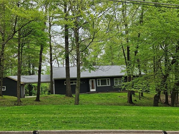 585 Westwood Ave, Wadsworth, OH 44281