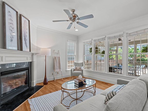 3rd image of 3013 Bear Oak Ln