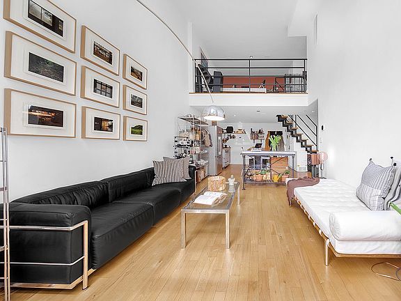 2nd image of 84 Eagle St APT 2C