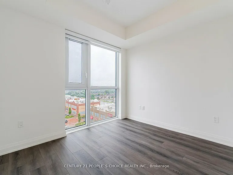 509 Dundas St W #711 — Photo 14