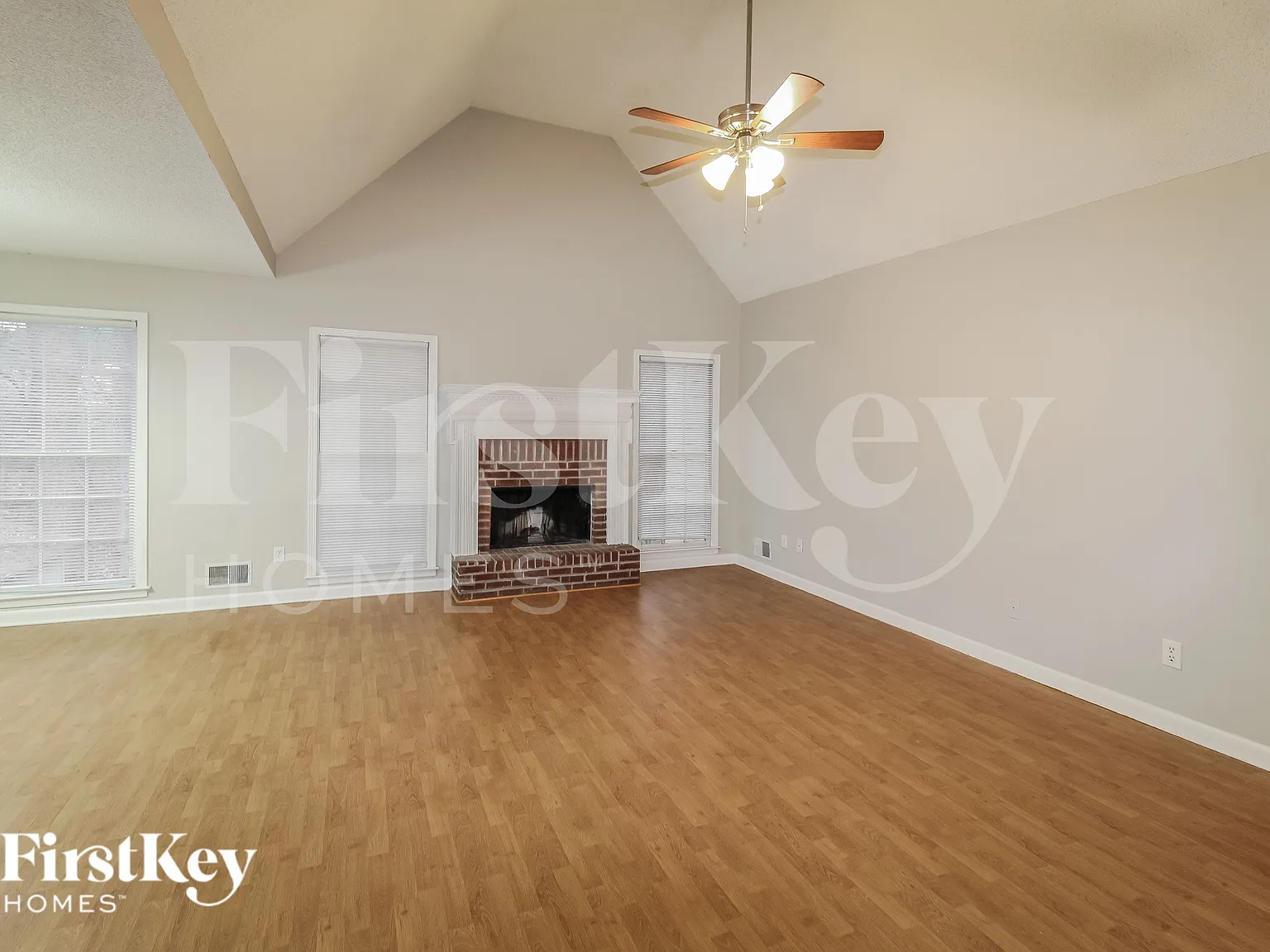 4 bed, 3.0 bath, 2539 sqft, $2,100 — Photo 2
