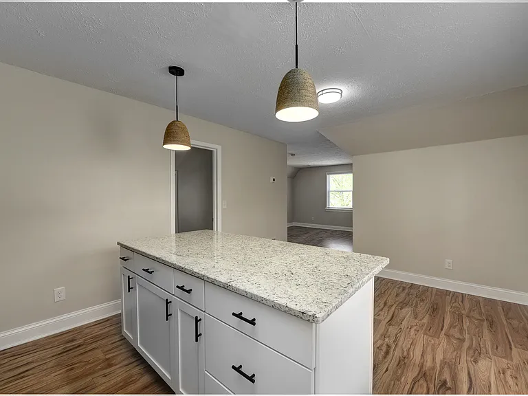 1603 Newman Ave #UP — Photo 7