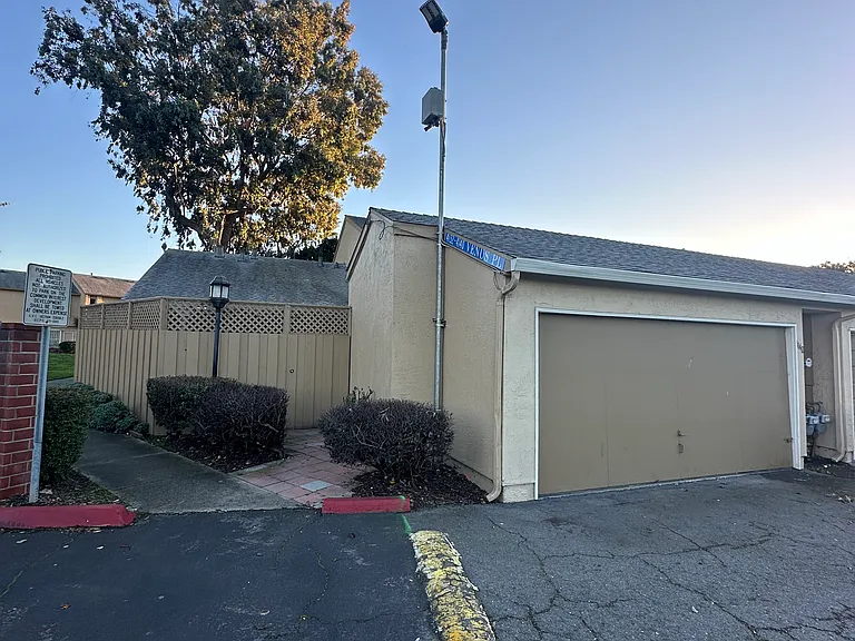 4140 Venus Pl — Photo 22