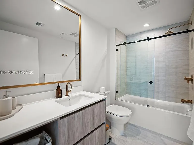 77 SE 5th St #1604 — Photo 5