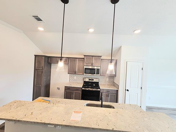 4th image of 3092 Easton Drive