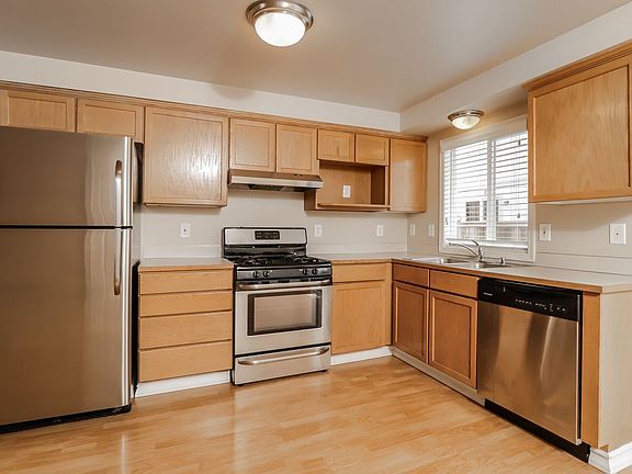 5th image of 706 89th Ave SE