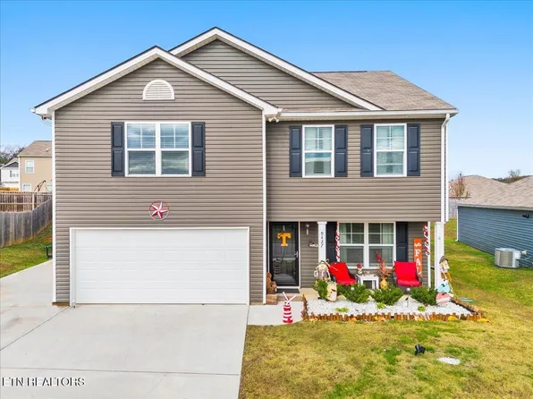 9427 Cornflower Ln, Mascot, TN 37806