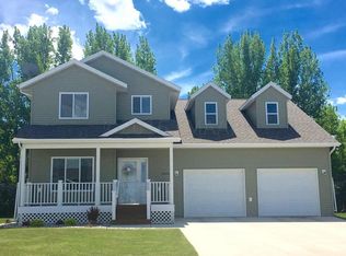 2642 57th Ave S, Fargo, ND 58104