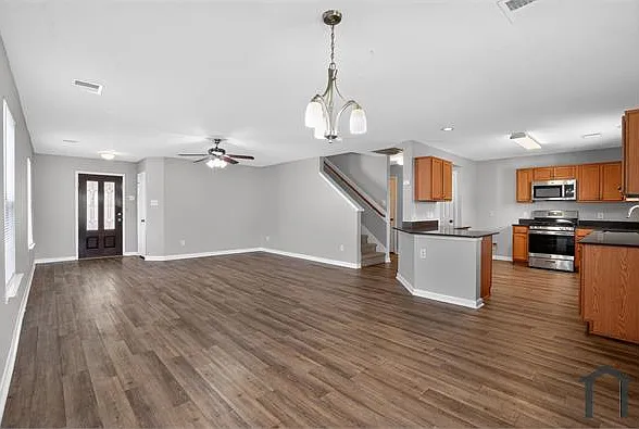 2923 Beacon Grove St — Photo 30