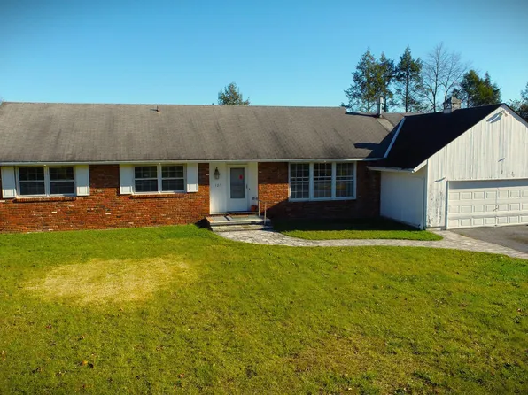 1327 S Spring Rd, Vineland, NJ 08361