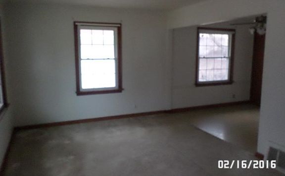 4th image of 10049 Ashbrook Dr