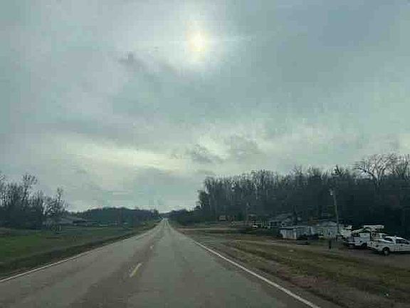 4th image of 992 State Highway 142 E