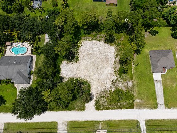 4th image of 13841 76th Road N