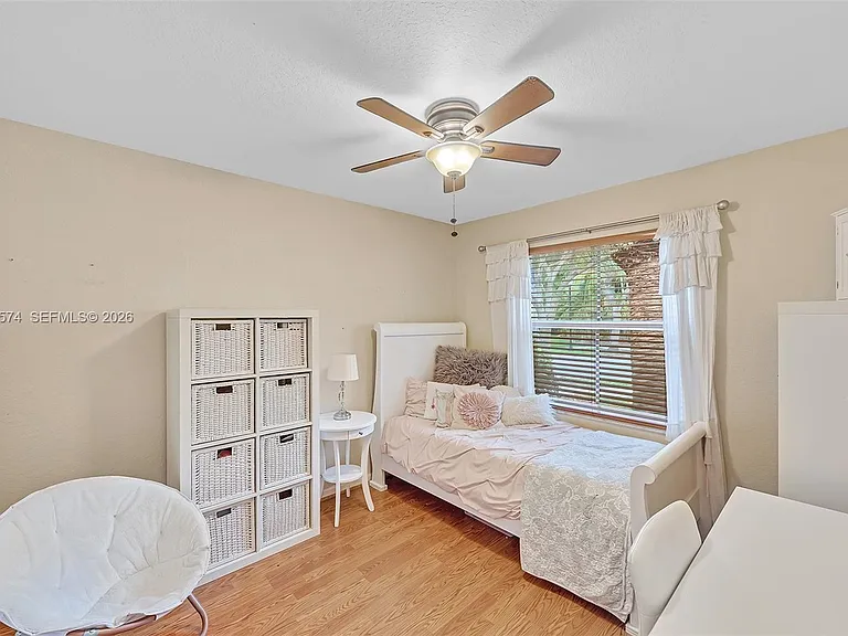 3711 Falcon Ridge Cir — Photo 42