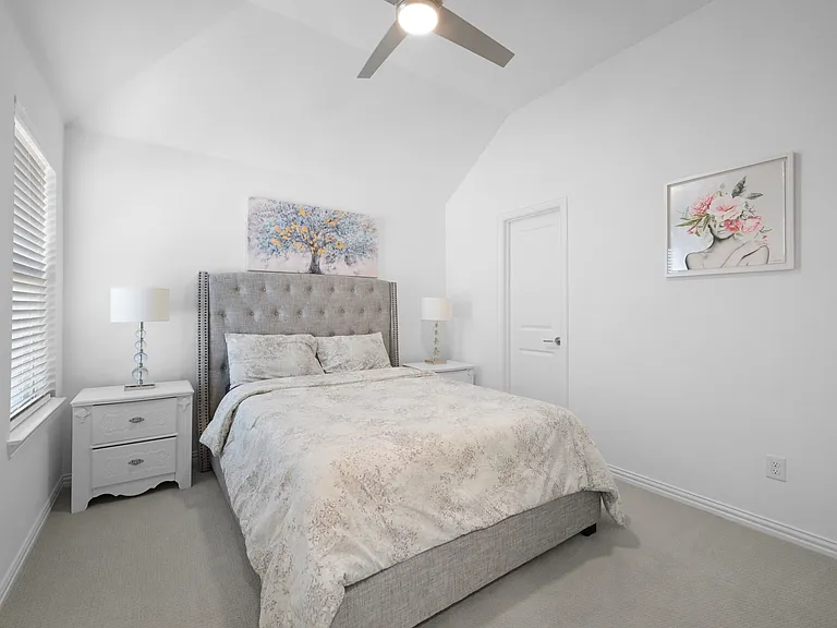 731 Drummond Dr — Photo 30