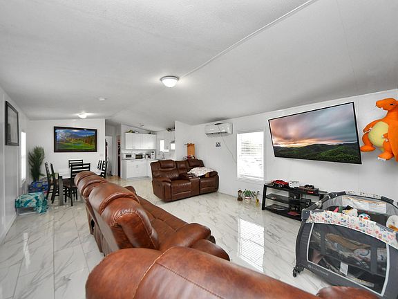 3rd image of 411 County Road 3556