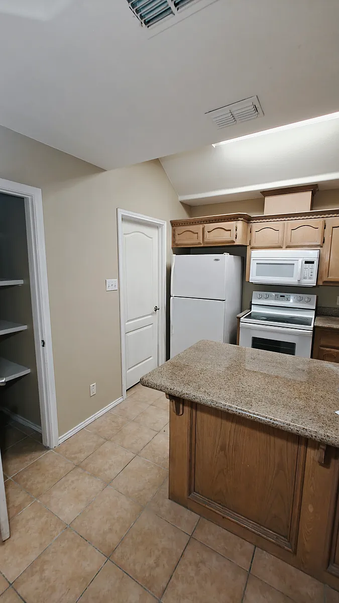 Kitchen pantry #4 - 2027 W Western Dr #4