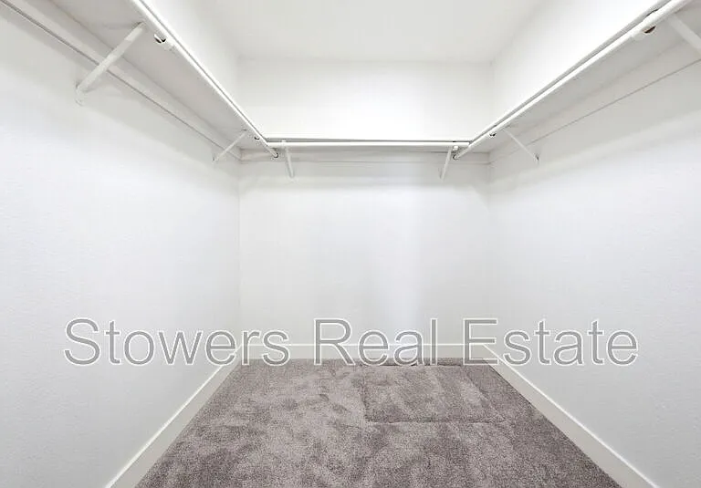 2033 Raphael Ct — Photo 33