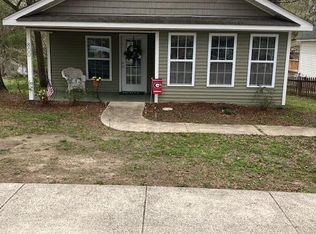 800 Gordon St, Chickamauga, GA 30707