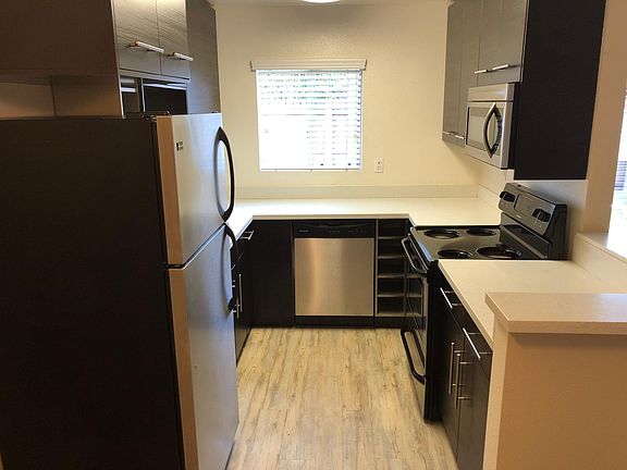 5th image of 4560 Campus Ave APT 3