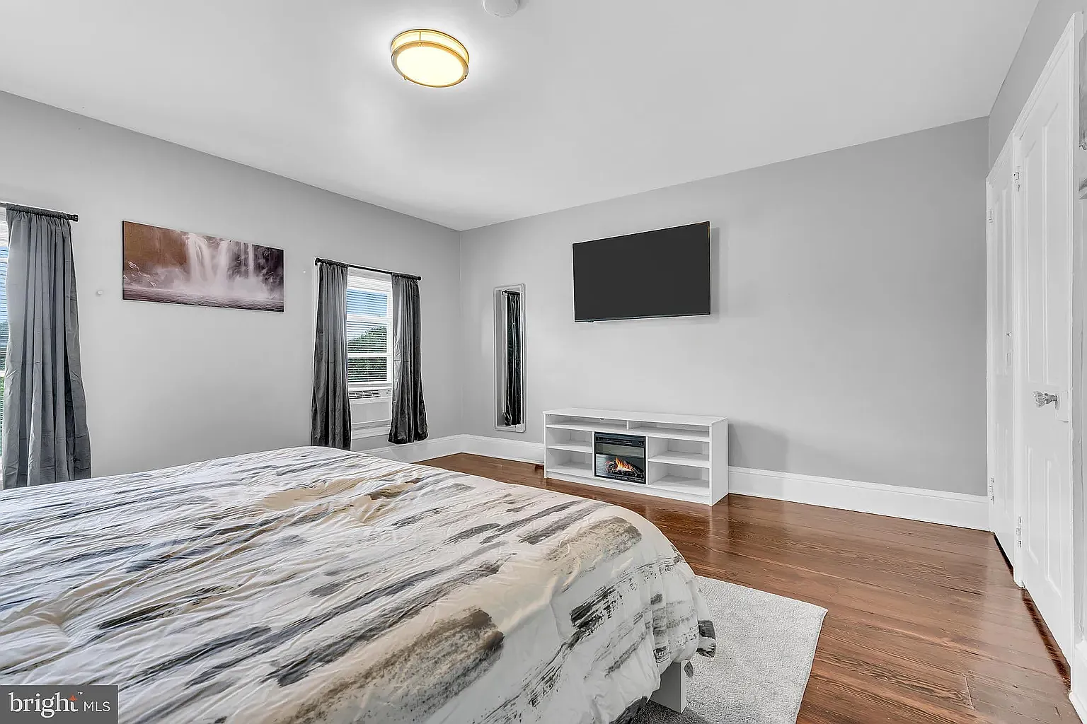 3 bed, 2176 sqft, $2,499 — Photo 4