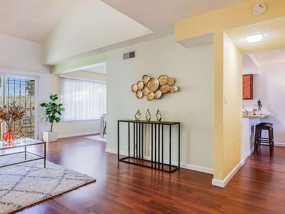 4th image of 2549 Olmstead Ct