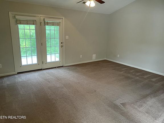 5th image of 7101 La Christa Way