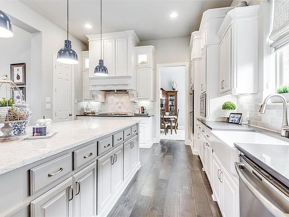 5th image of 3440 Beechwood Dr