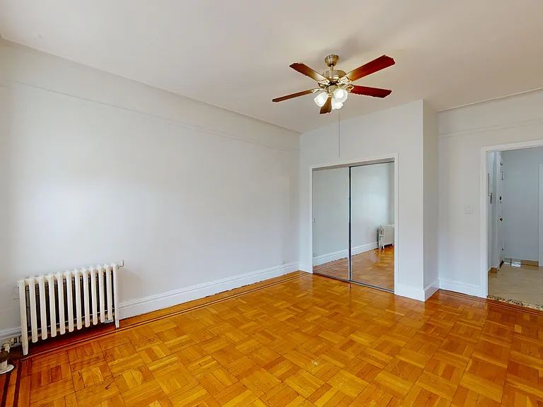 610 W 196th St #6A — Photo 6