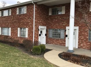 339 Johnet Dr #CM-5, Saint Clairsville, OH 43950