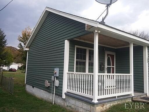 3rd image of 263 E 29th St