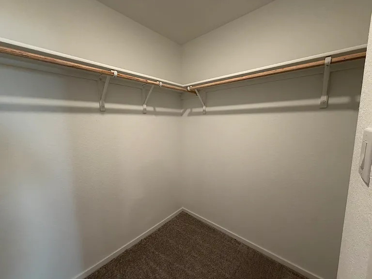2887 Red Diamond — Photo 12
