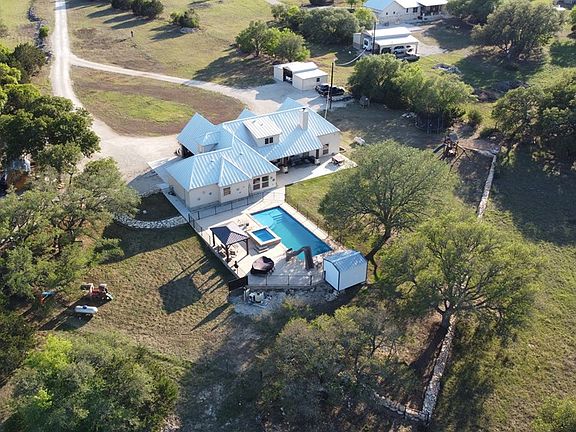 4th image of 1024 Cielo Springs Dr