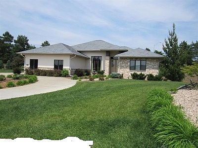 2nd image of 2550 Southview Cir