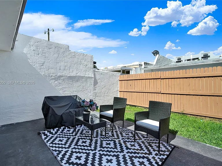 4260 SW 68th Ct — Photo 20