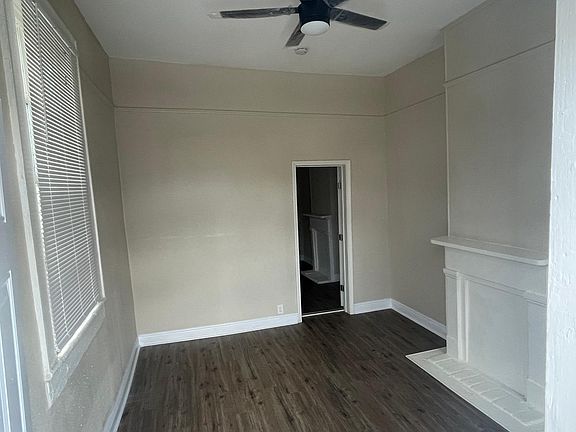 3rd image of 914 N Prieur St #916NPRIEUR