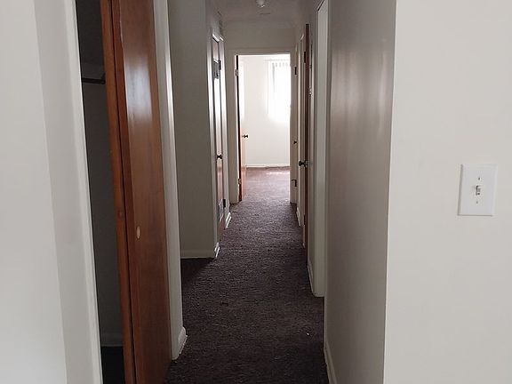 5th image of 17840 Lake Shore Blvd APT 2