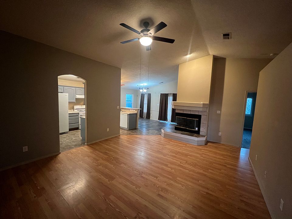 1st image of 2447 Brackley Dr NW