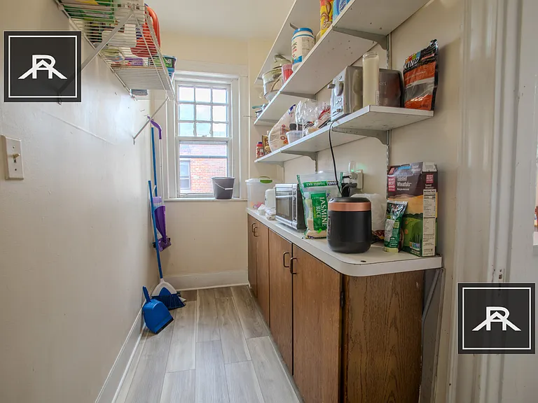 22 Glenville Ave #3 — Photo 4