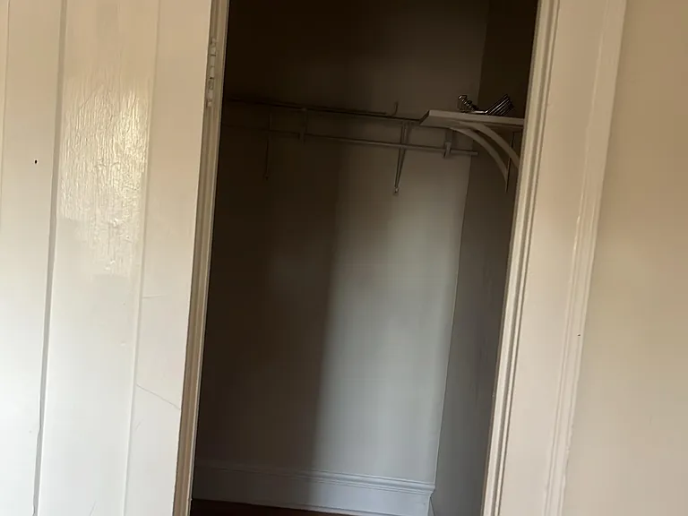 483 Broad St #3S — Photo 4