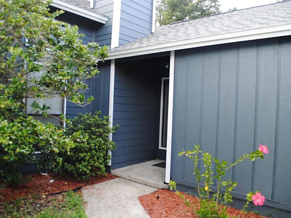 3rd image of 11736 Valley Garden Dr