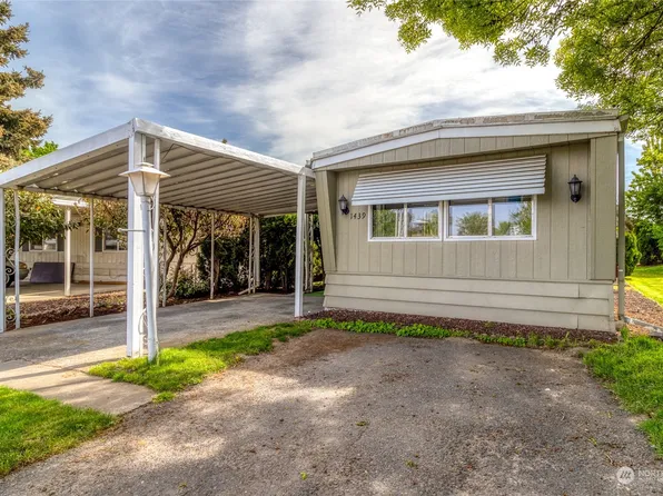 1439 SE Bobolink Lane, College Place, WA 99324